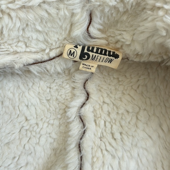 Sherpa Vest - Picture 2 of 3